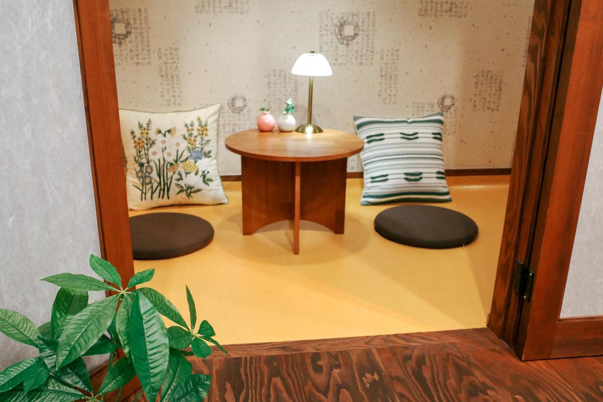 Starria Hostel Foreign Guest Only Seoul Exterior photo
