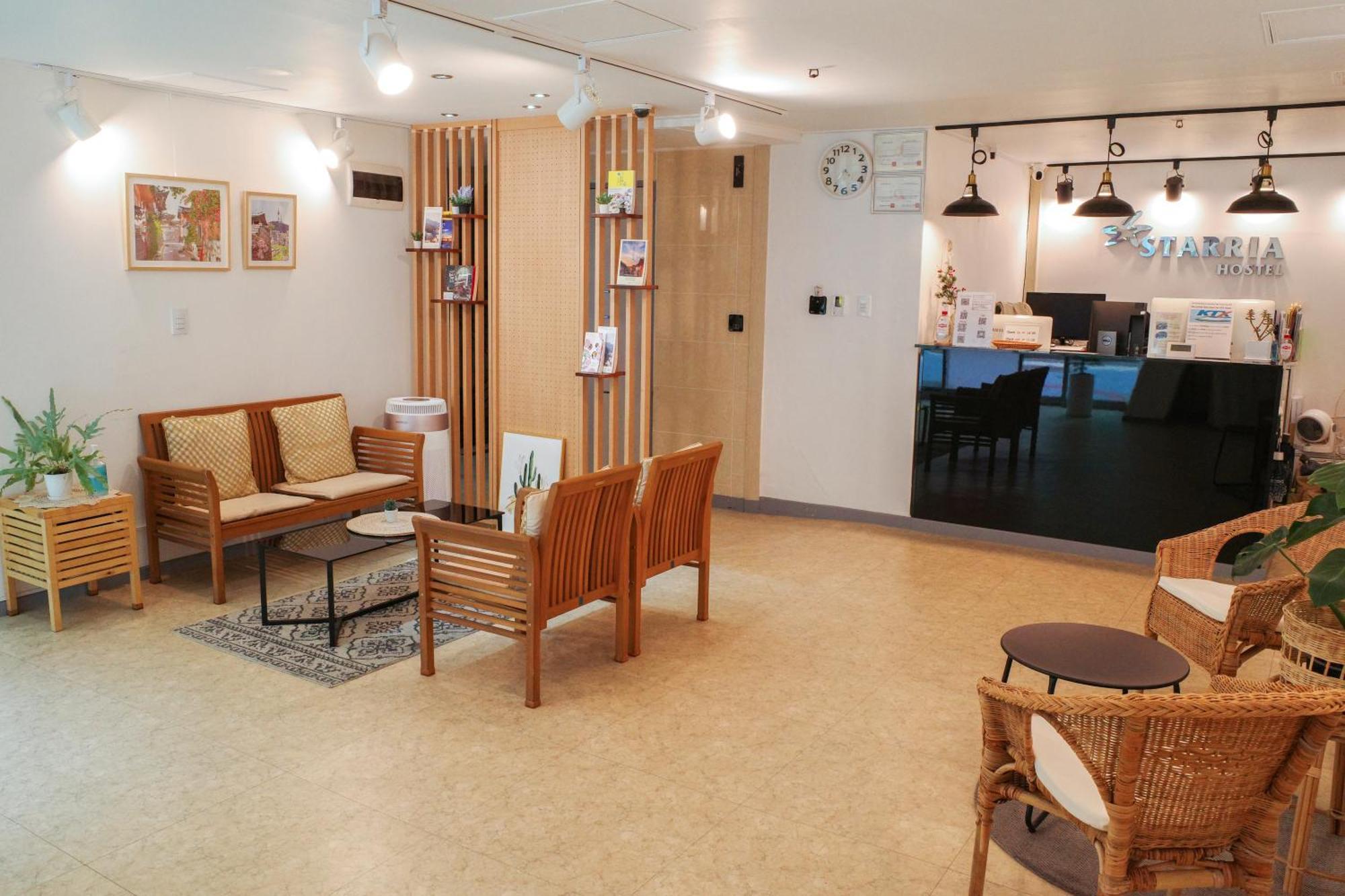 Starria Hostel Foreign Guest Only Seoul Exterior photo