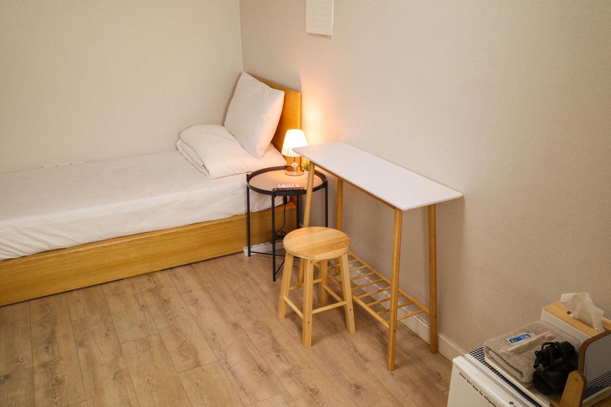 Starria Hostel Foreign Guest Only Seoul Room photo